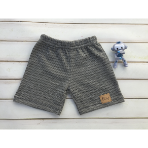 SHORT GRIS OSCURO CON RAYAS NEGRAS - Imagen 1