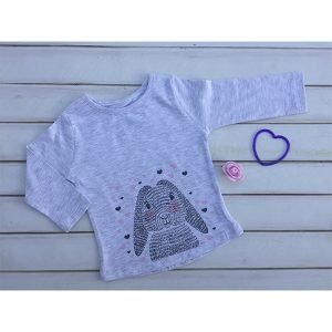 REMERA NENA CONEJA Y CORAZONES