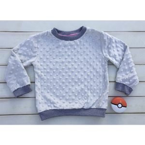BUZO PELUCHE CON RELIEVE GRIS