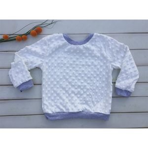 BUZO PELUCHE CON RELIEVE BLANCO