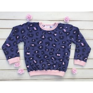 BUZO ANIMAL PRINT CON CUELLO Y PUÑO ROSA